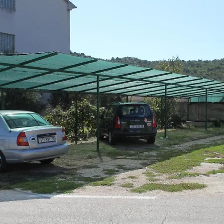 Gostinjska kuća Double 8377d
